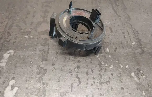 Audi A4 S4 B5 8D Airbag slip ring squib (SRS ring) 1J0959653B