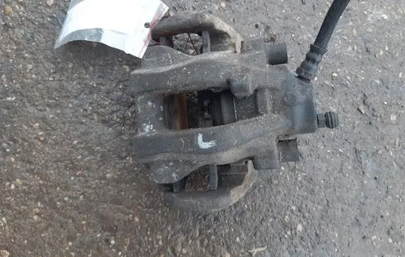 Mercedes-Benz E W211 Rear brake caliper