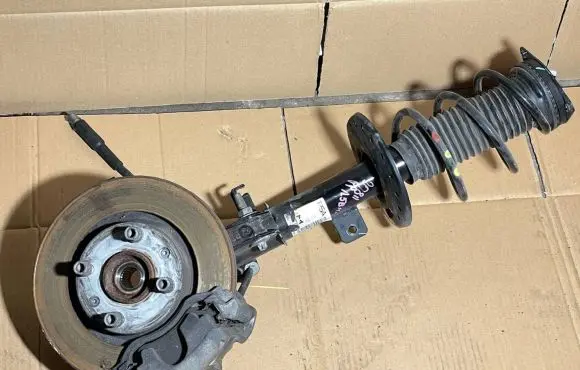 Peugeot 208 Front shock absorber/damper 9831168980 ST32000778