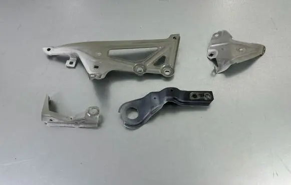 BMW X1 F48 F49 Fender mounting bracket 7351515