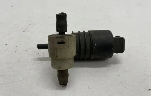 Opel Zafira B Windscreen/windshield washer pump