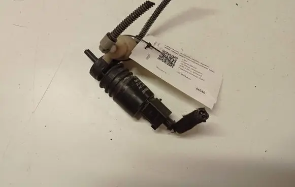Opel Insignia A Windscreen/windshield washer pump 13250357 3240117