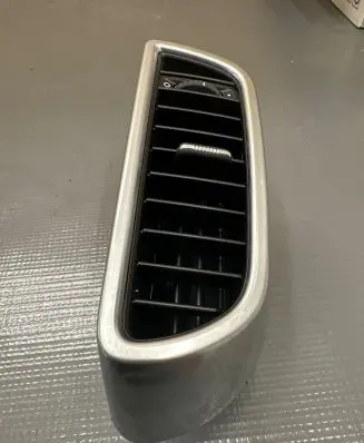 Porsche Cayenne (92A) Dash center air vent grill 8E0971834