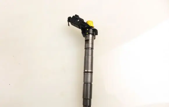 Fuel injector