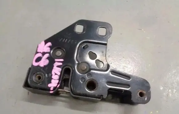 Audi A6 S6 C6 4F Tailgate/trunk/boot lock/catch/latch