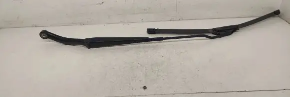 Peugeot 307 Front wiper blade arm 9634371280