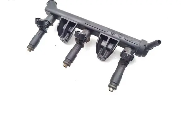 Volkswagen Polo IV 9N3 Fuel injectors set 03D906031F 03D133319J