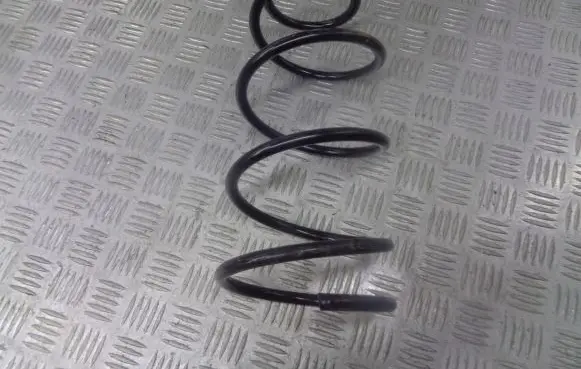 Alfa Romeo 147 Rear coil spring