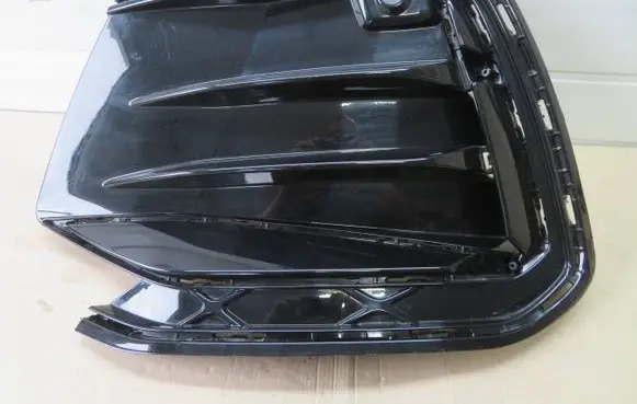 Volkswagen PASSAT B9 Front bumper lower grill 3J0853665D