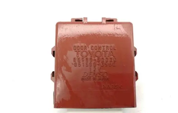 Toyota Yaris Other devices 8598052220