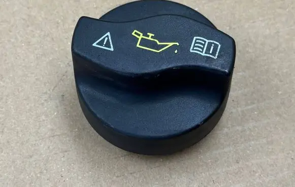 Mercedes-Benz Sprinter W906 Oil filler cap A0000101585