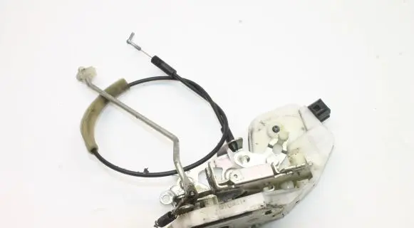 Mitsubishi Pajero Front door lock