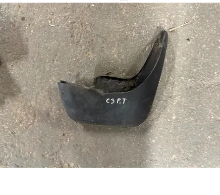 Citroen C3 Picasso Rear mudguard 9685672380