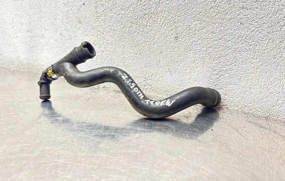 Opel Astra H Breather/breather pipe/hose 55186213