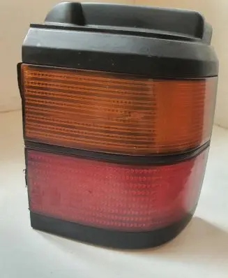 Volkswagen PASSAT B3 Rear/tail lights 333945257