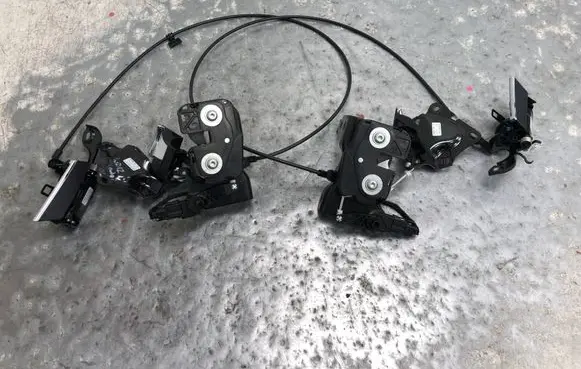 Mercedes-Benz E W212 Seat back rest control lever/handle A2129209200BILI A2129209200 A2129209500