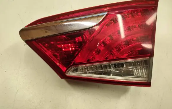 Hyundai i40 Tailgate rear/tail lights 924043Z001