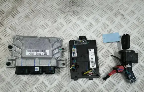 Dacia Spring Engine control unit/module ECU 237D40934R 237D40621R HMLGT0313R