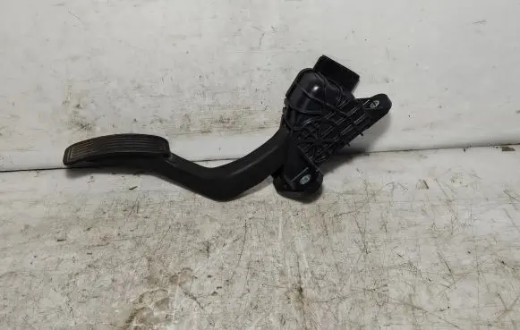 Mazda 6 Accelerator throttle pedal 1988003400