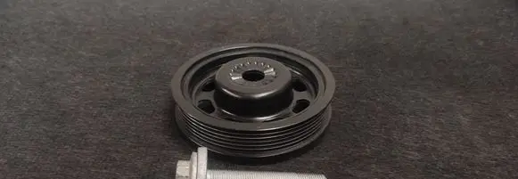Seat Leon (5F) Crankshaft pulley 04E105243E
