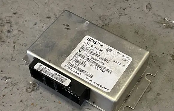 BMW X5 E53 Transfer box differential control unit ATC400500 1137328119