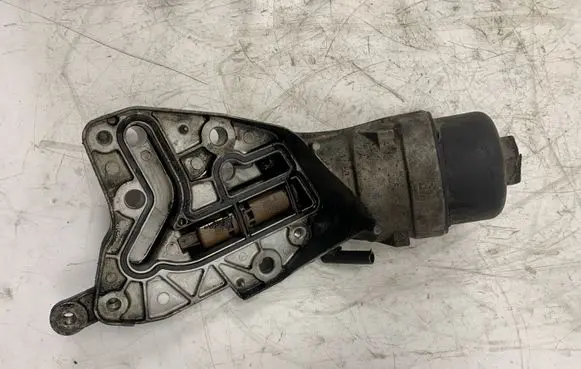 Opel Insignia A Oil filter mounting bracket 55565958