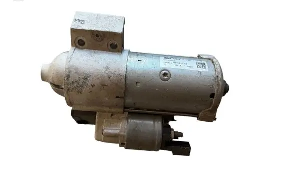 BMW 5 G30 G31 G38 Starter motor 5A33FB9