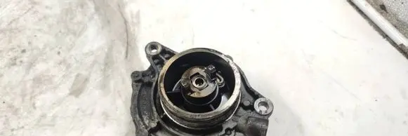 BMW 5 E60 E61 Vacuum pump 728176
