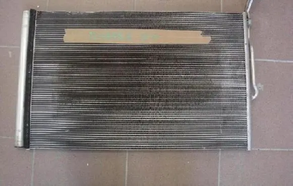 Volkswagen Touareg II A/C cooling radiator (condenser) 7P0820411B