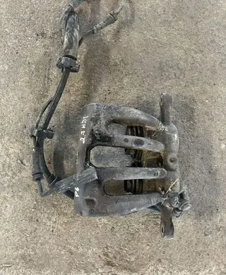 Peugeot 607 Front brake caliper