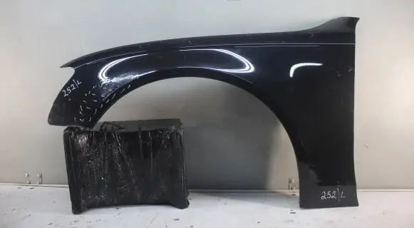 Audi A4 S4 B8 8K Fender mounting bracket