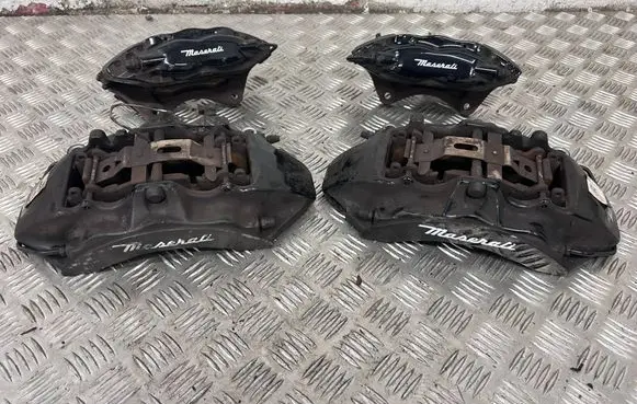 Maserati Quattroporte Brake discs and calipers set 