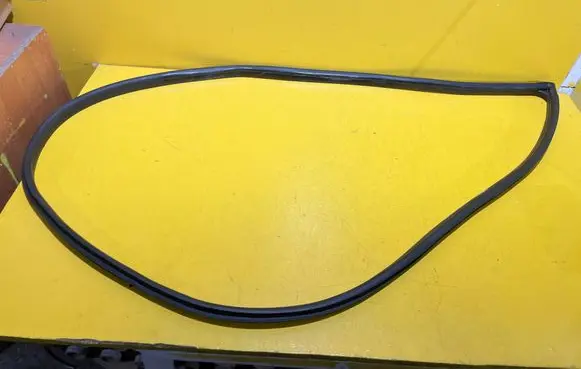 Ford Fiesta Front door rubber seal 