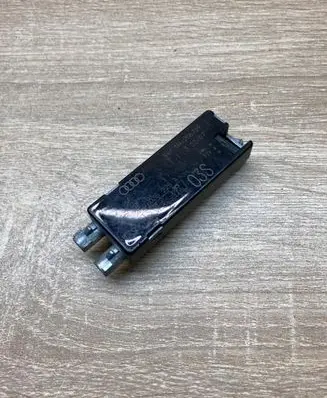 Audi A6 S6 C6 4F Aerial antenna amplifier 4F9035225A