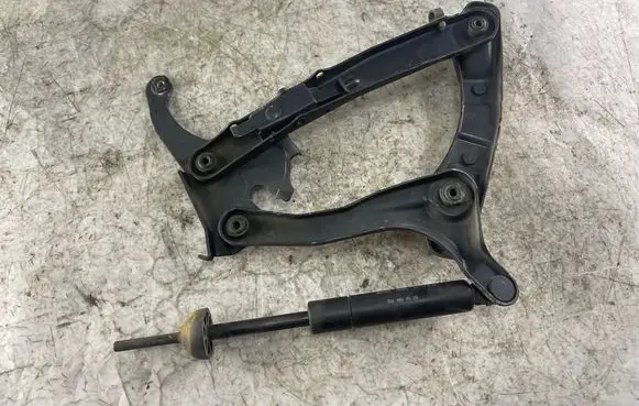 Mercedes-Benz C W202 Engine bonnet/hood hinges 2028800128