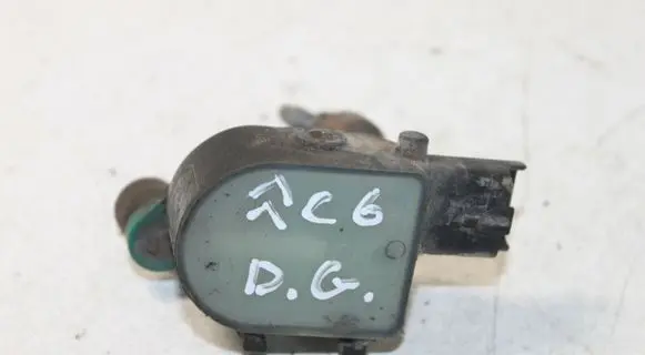 Headlight/headlamp level sensor