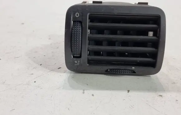 Volkswagen PASSAT B5.5 Dashboard side air vent grill/cover trim 3B0819704D