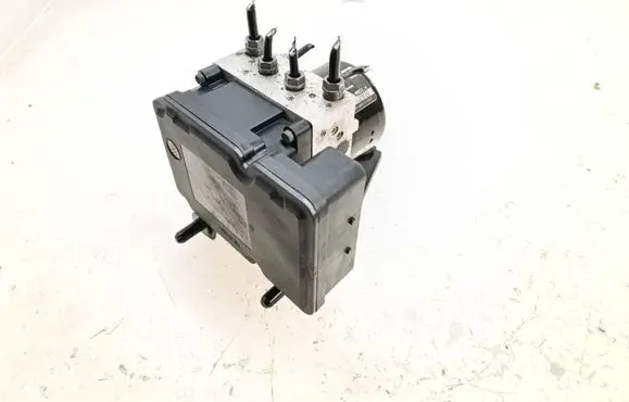 Volkswagen Eos ABS Pump 1K0907379BE 10061936541 10096103433