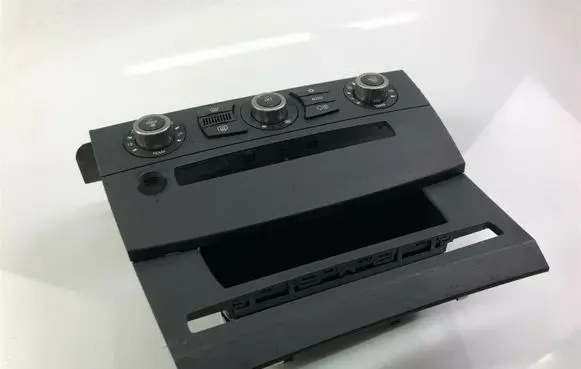 BMW 5 E60 E61 Climate control unit 698850401 F1307