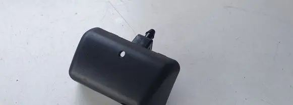 Opel Mokka X Windshield washer spray nozzle 