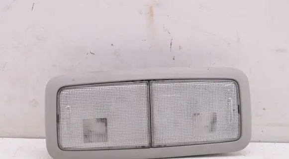 Toyota Avensis T270 Front seat light