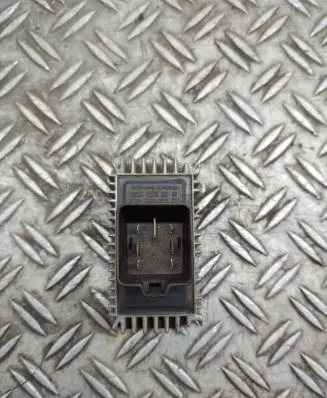 Opel Zafira A Glow plug pre-heat relay 09132691