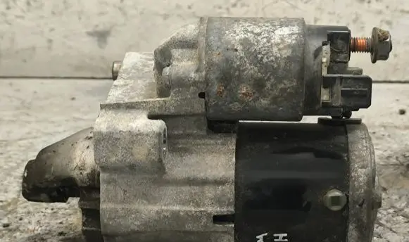 Citroen C4 II Starter motor V7550017