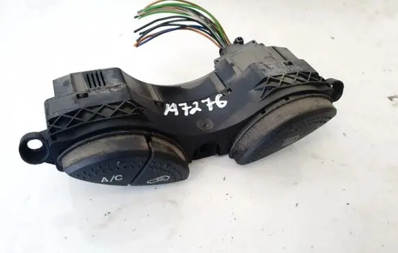 Ford Focus Windscreen/window heater switch 98ag19a945bg