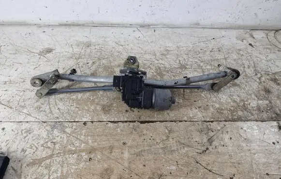 Audi A4 S4 B6 8E 8H Front wiper linkage and motor