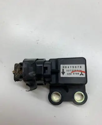 Mitsubishi Outlander Airbag deployment crash/impact sensor X2T22371A 12V3709 MR475078