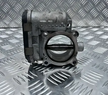 Volvo V70 Throttle valve 31216665