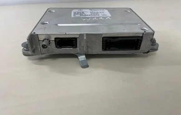 Mercedes-Benz S W221 Bluetooth control unit module A2168206526 A2218703126 A4420760
