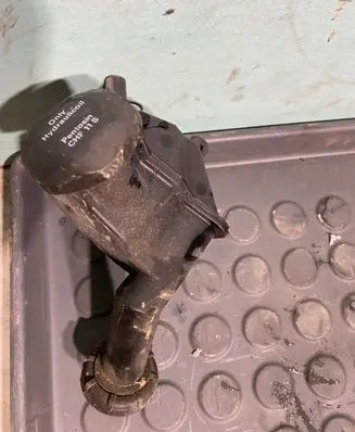 Porsche 911 996 Power steering fluid tank/reservoir 99731422500