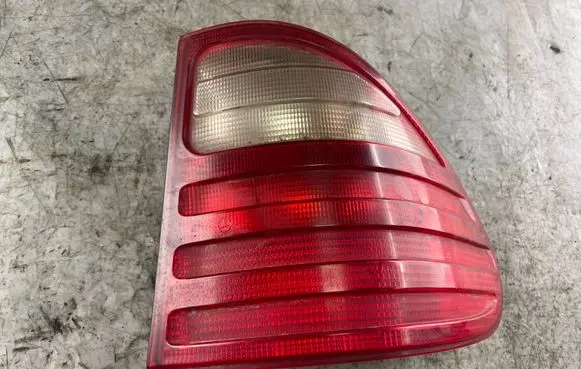 Mercedes-Benz E W210 Rear/tail lights A2108204864